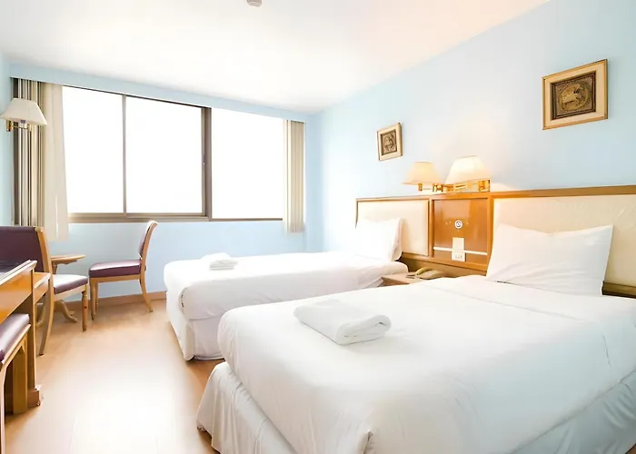 Cloudy C Chidlom - คลาวด์ดี้ ซี ชิดลม Apartment